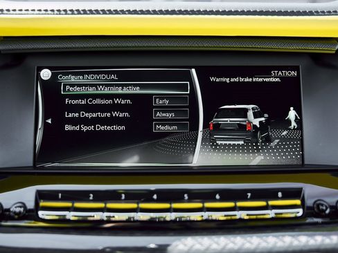 Used 2022 Rolls-Royce Cullinan Black Badge w/ Dark Exterior Package image 82