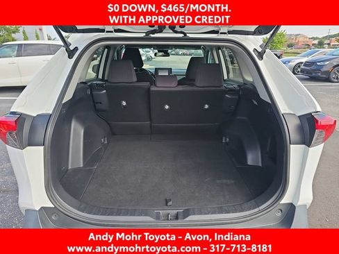Used 2019 Toyota RAV4 LE AWD/4WD image 12