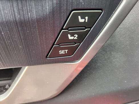 Used 2024 Toyota Sequoia Platinum image 35