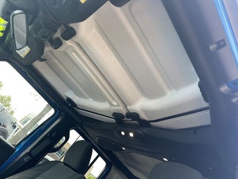 New 2025 Jeep Wrangler Sport S image 27