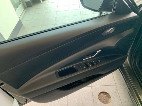 New 2026 Hyundai Elantra SE FWD image 12
