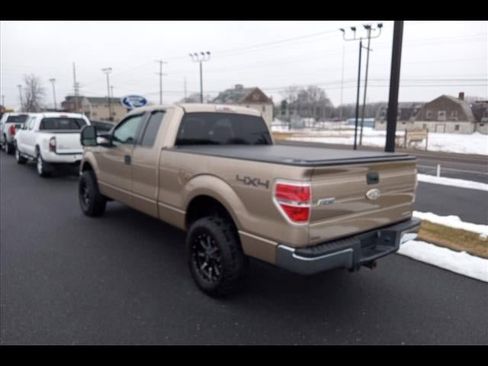 Used 2011 Ford F150 XLT w/ XLT Convenience Pkg image 3