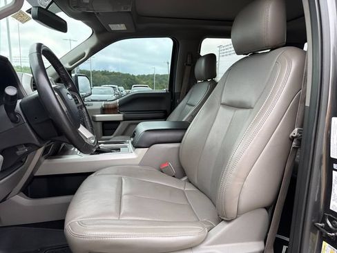Used 2018 Ford F150 Lariat w/ Equipment Group 501A Mid AWD/4WD image 10
