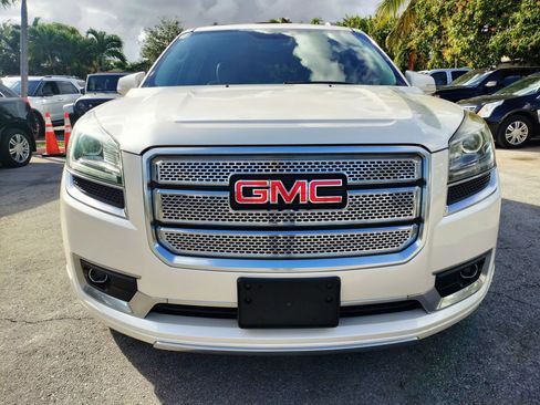Used 2013 GMC Acadia Denali image 2