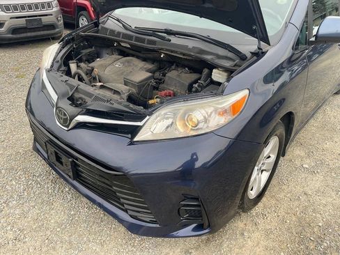 Used 2020 Toyota Sienna LE FWD image 24