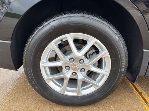 Used 2024 Chevrolet Equinox LT w/ LPO, Floor Liner Package image 10