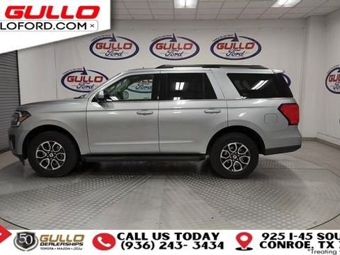 Used 2024 Ford Expedition XLT image 5