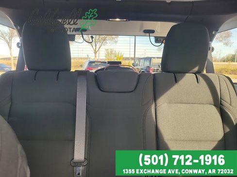 Used 2022 Jeep Wrangler Sport S image 22