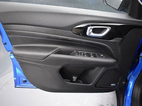 New 2026 Jeep Compass Latitude w/ Sun and Sound Group image 13