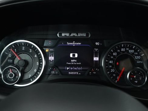 Used 2022 RAM 1500 Big Horn AWD/4WD image 12