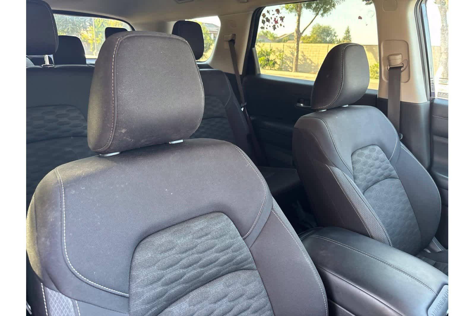 Certified 2022 Nissan Pathfinder SV FWD image 15