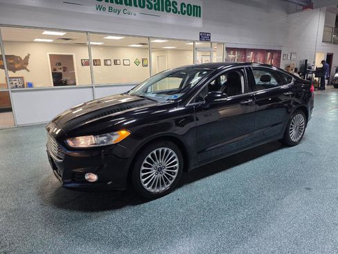 Used 2016 Ford Fusion Titanium AWD/4WD image 2