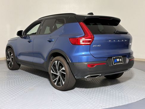 Used 2020 Volvo XC40 T5 R-Design AWD/4WD image 3