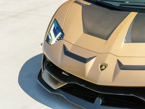 Used 2020 Lamborghini Aventador SVJ AWD/4WD image 31