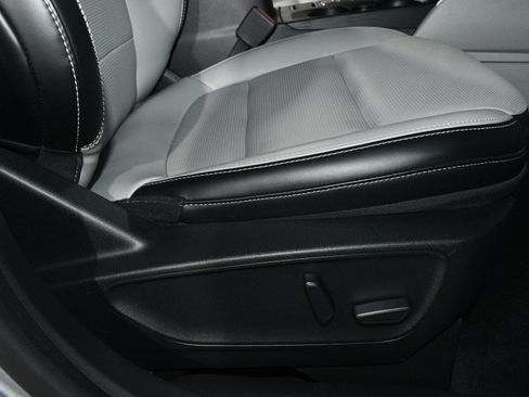 Used 2024 Ford Escape Platinum AWD/4WD image 14