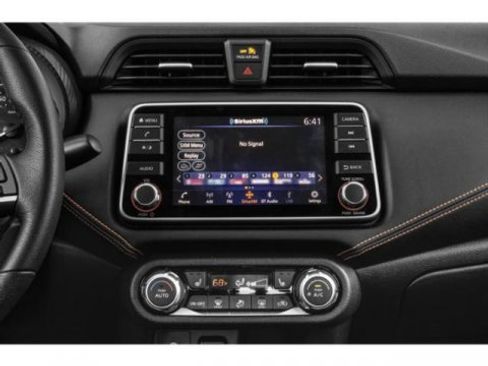 Used 2021 Nissan Versa SR image 13