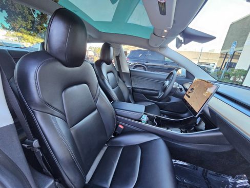 Used 2019 Tesla Model 3 Long Range image 23