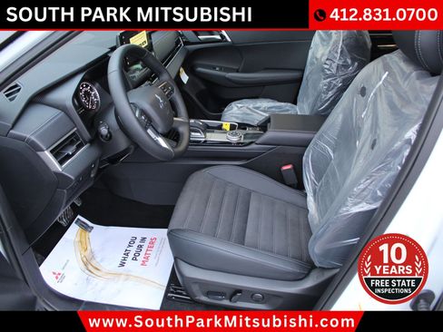 New 2026 Mitsubishi Outlander AWD image 10