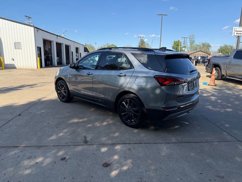 Used 2023 Chevrolet Equinox RS FWD image 28