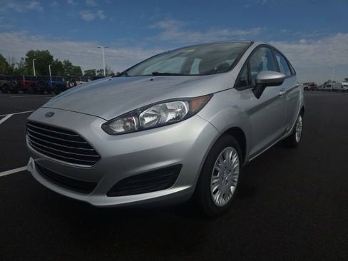 Certified 2019 Ford Fiesta S FWD image 2