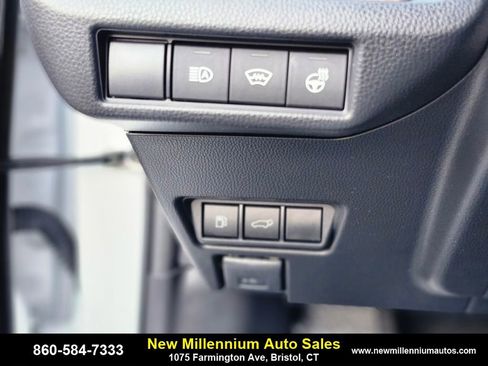 Used 2023 Toyota Prius Limited image 23