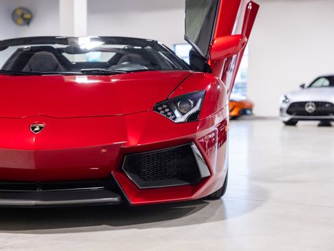Used 2016 Lamborghini Aventador LP 700-4 AWD/4WD image 28