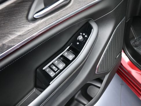 Used 2023 Jeep Grand Cherokee Overland w/ Luxury Tech Group IV image 14