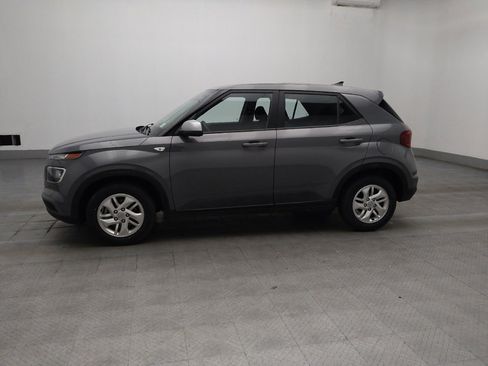 Used 2021 Hyundai Venue SE FWD image 2