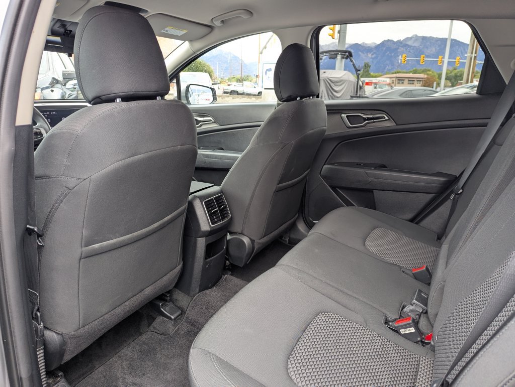 Used 2023 Kia Sportage LX AWD/4WD image 28
