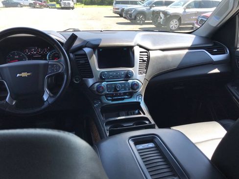 Used 2017 Chevrolet Tahoe Premier AWD/4WD image 40
