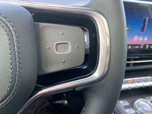 New 2026 Lincoln Nautilus Reserve image 23