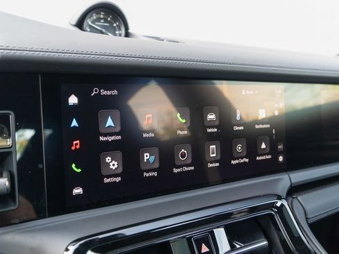 Certified 2025 Porsche Panamera GTS image 25