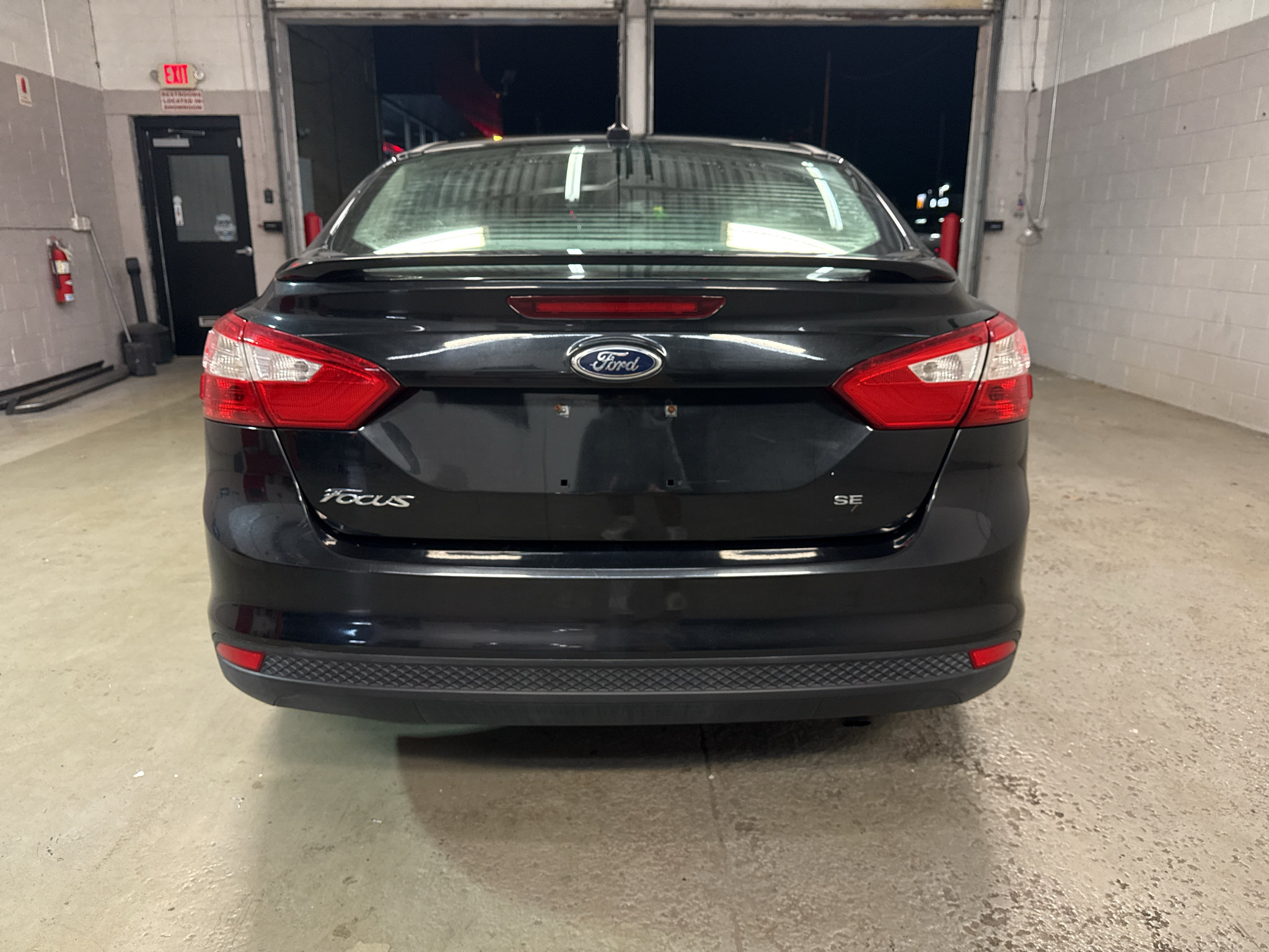 Used 2014 Ford Focus SE w/ Equipment Group 201A FWD image 7