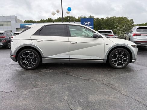 Used 2024 Hyundai Ioniq 5 Limited AWD/4WD image 8