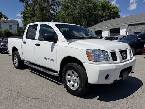Used 2007 Nissan Titan XE AWD/4WD image 4