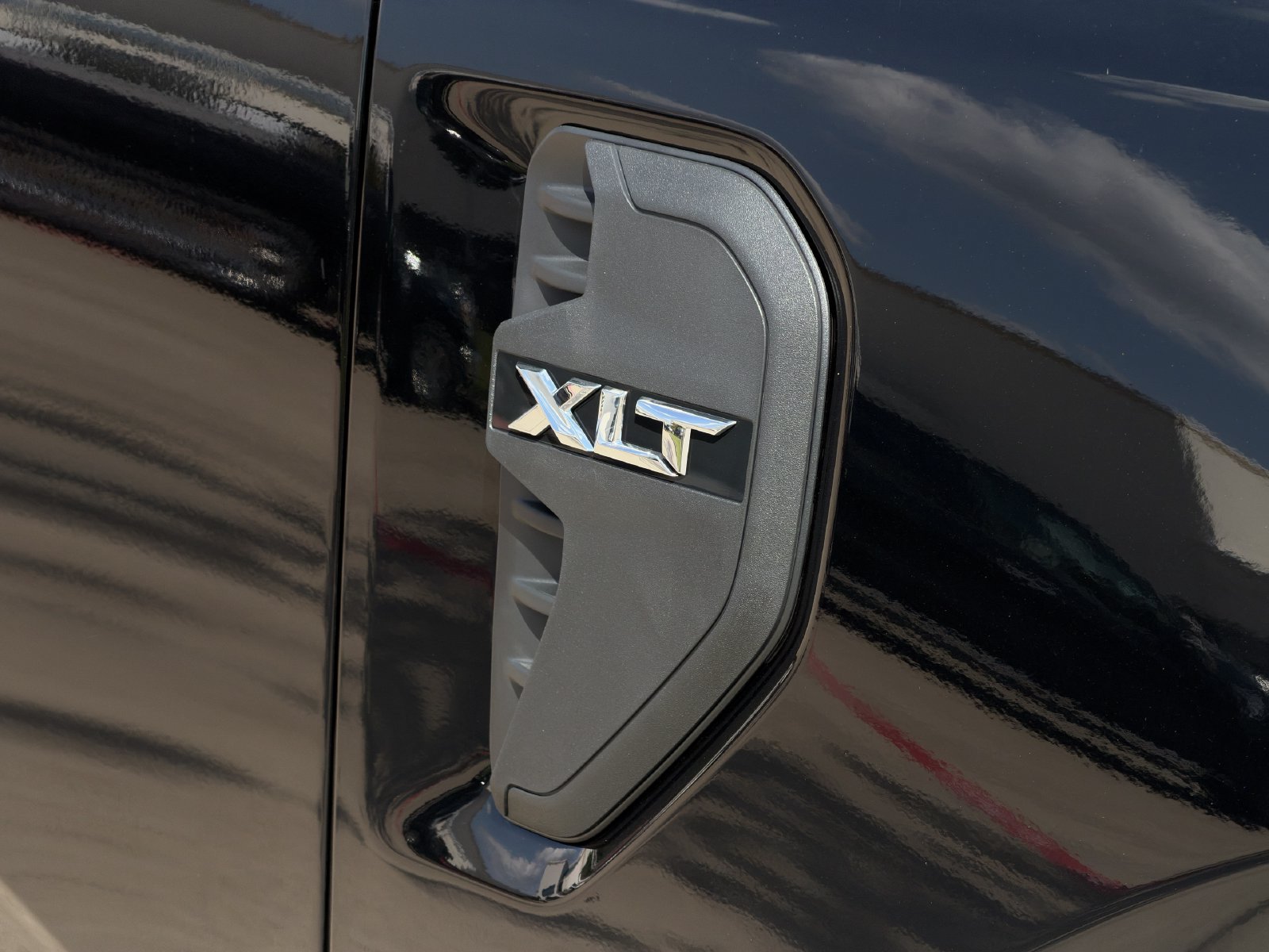New 2026 Ford Ranger XLT w/ Trailer Tow Package RWD image 7
