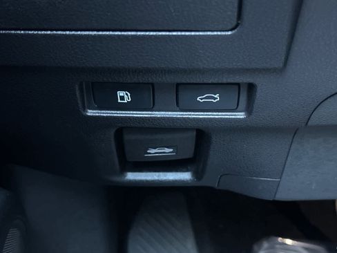 Used 2023 Lexus ES 300h w/ Premium Package image 29