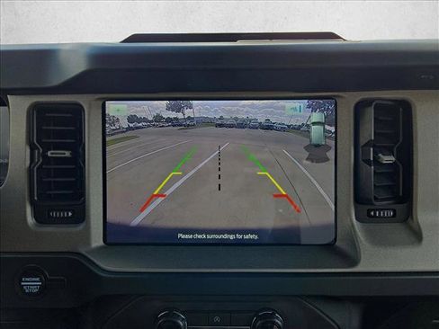 Used 2024 Ford Bronco Outer Banks AWD/4WD image 13