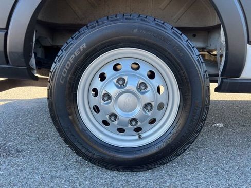 Used 2023 Ford Transit 250 Medium Roof AWD w/ Load Area Protection Package image 14