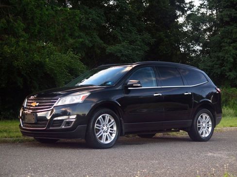Used 2014 Chevrolet Traverse LT w/ All-Star Edition AWD/4WD image 1