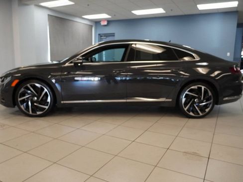 Used 2021 Volkswagen Arteon SEL Premium image 2
