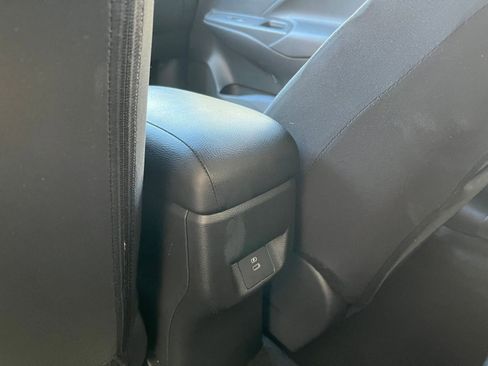 Used 2025 Nissan Versa SV image 23