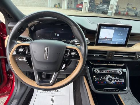 Used 2021 Lincoln Corsair Reserve w/ Equipment Group 201A FWD image 22