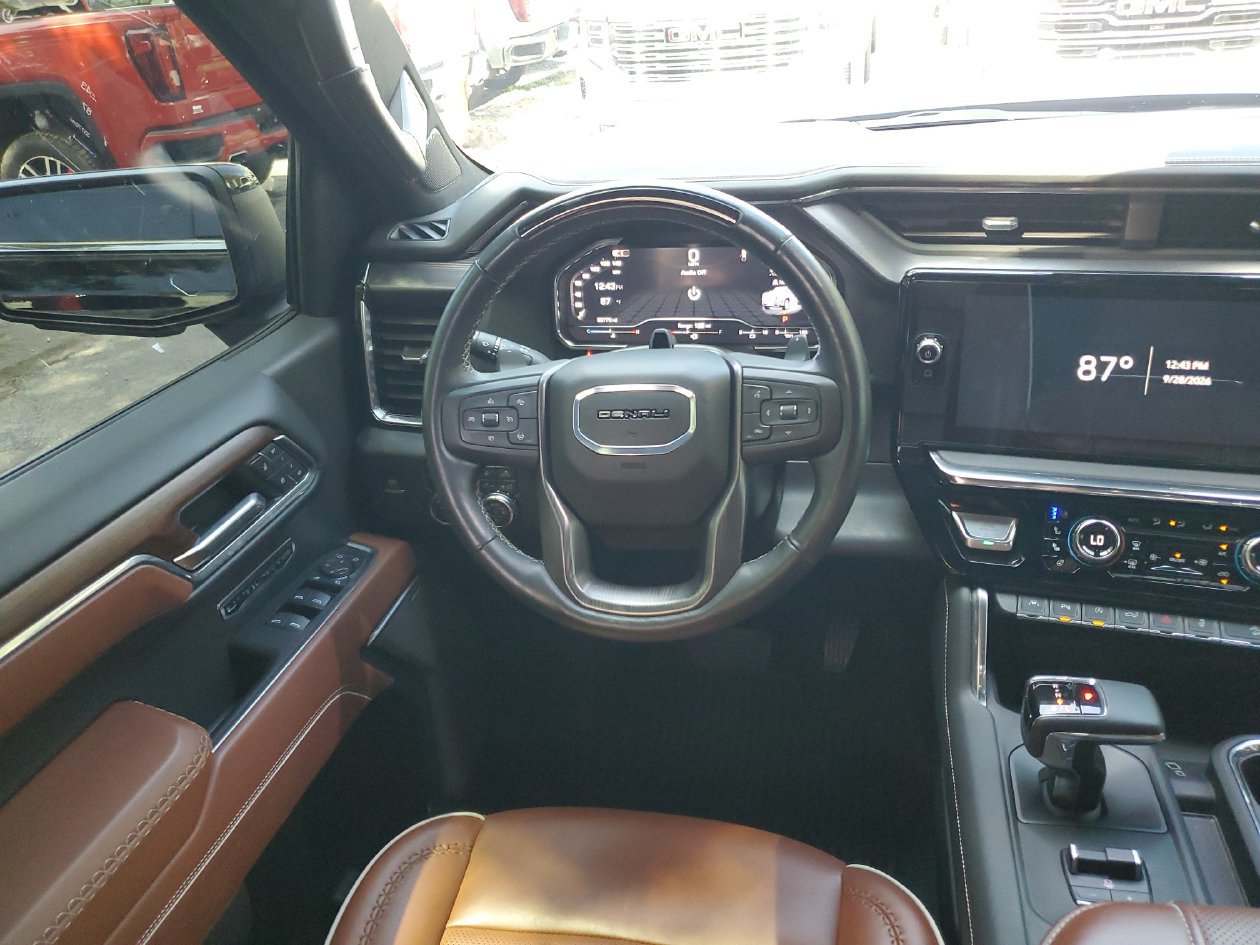 Used 2025 GMC Sierra 1500 Denali Ultimate AWD/4WD image 13