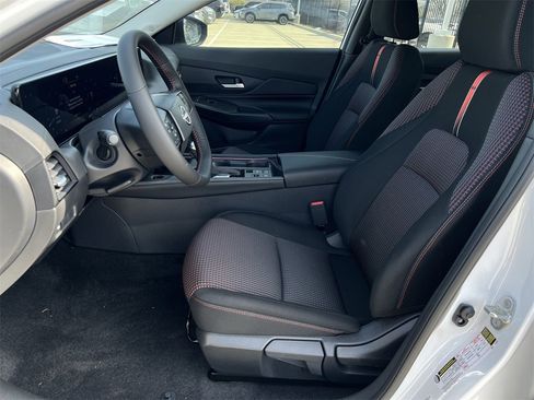 New 2026 Nissan Sentra SR image 15