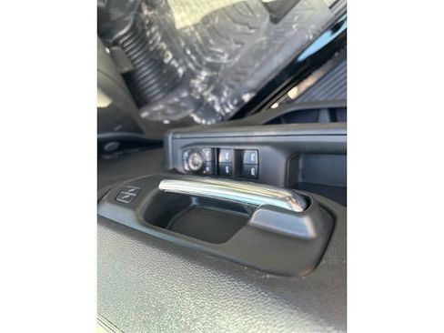 New 2025 GMC Sierra 2500 Pro w/ Convenience Package image 17