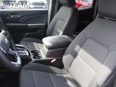 Used 2023 Chevrolet Colorado LT w/ LT Convenience Package II AWD/4WD image 11