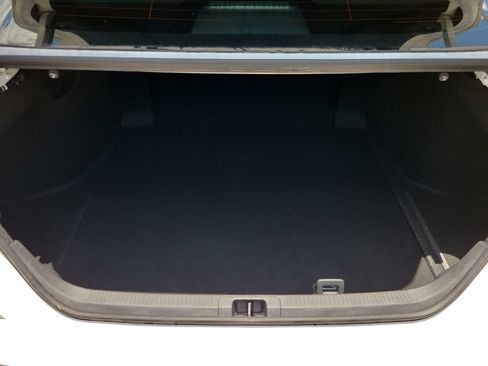 Used 2025 Toyota Camry LE w/ Convenience Package FWD image 9