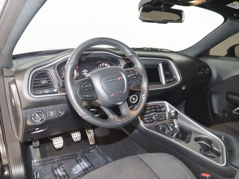 Used 2022 Dodge Challenger R/T w/ Blacktop Package image 30