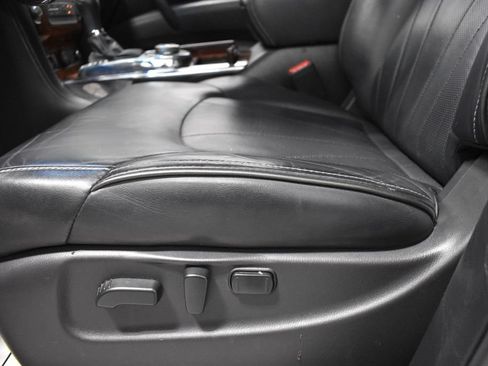Used 2017 INFINITI QX80 4WD w/ Deluxe Technology Package image 19